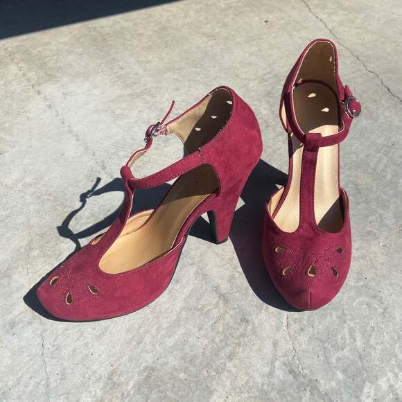 Graham Street Shoe Co. Burgundy T-Strap Pumps - Picture 1 of 9